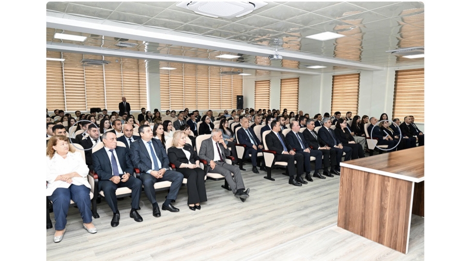 azerbaycan-metrologiya-institutunun-emekdashlarina-tereqqi-medallari-teqdim-edilib