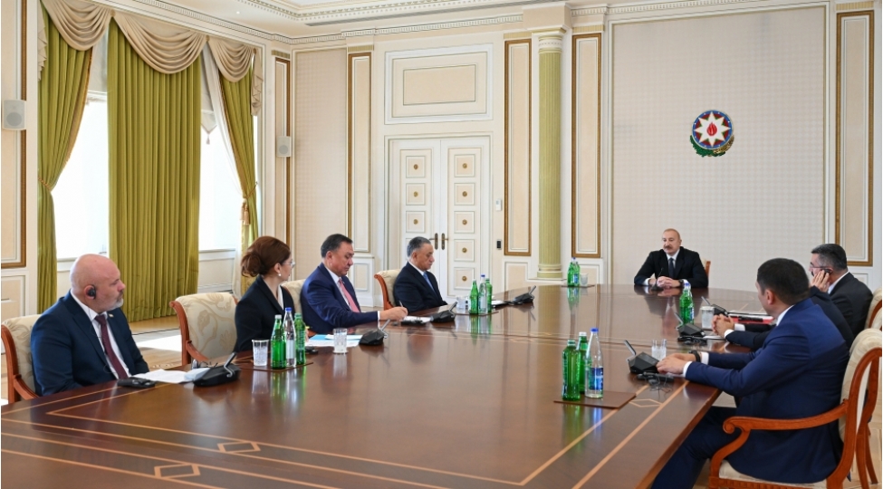 prezident-ilham-eliyev-tdt-ye-uzv-olkelerin-tehlukesizlik-uzre-rehber-shexslerini-qebul-edib