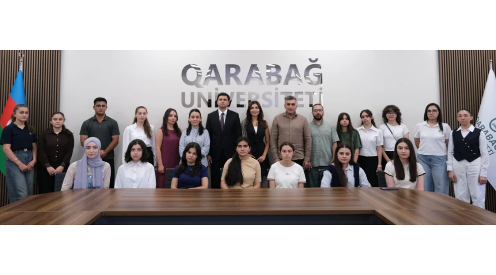 qarabag-universitetine-qebul-zamani-en-yuksek-netice-gosteren-20-telebeye-100-gedishlik-neqliyyat-desteyi-gosterilib