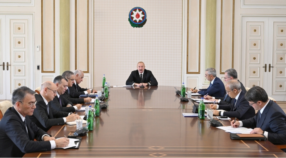 prezident-ilham-eliyevin-sedrliyi-ile-mushavire-kechirilib-videofotoyenilenib