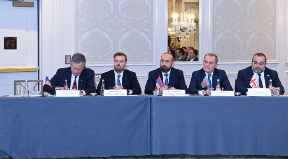 ceyhun-bayramov-sulh-yolu-ile-rifah-transxezer-ticaret-marshrutu-ve-tripp-e-investisiya-qoyulushu-adli-tedbirde-chixish-edib