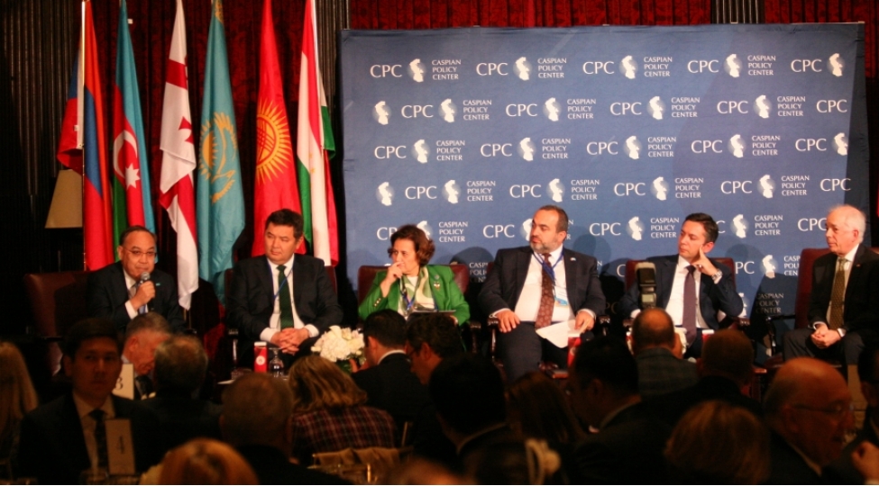 nyu-yorkda-orta-dehliz-boyunca-baglanti-maliyye-ve-enerji-movzusunda-7-ci-xezer-biznes-forumu-kechirilib