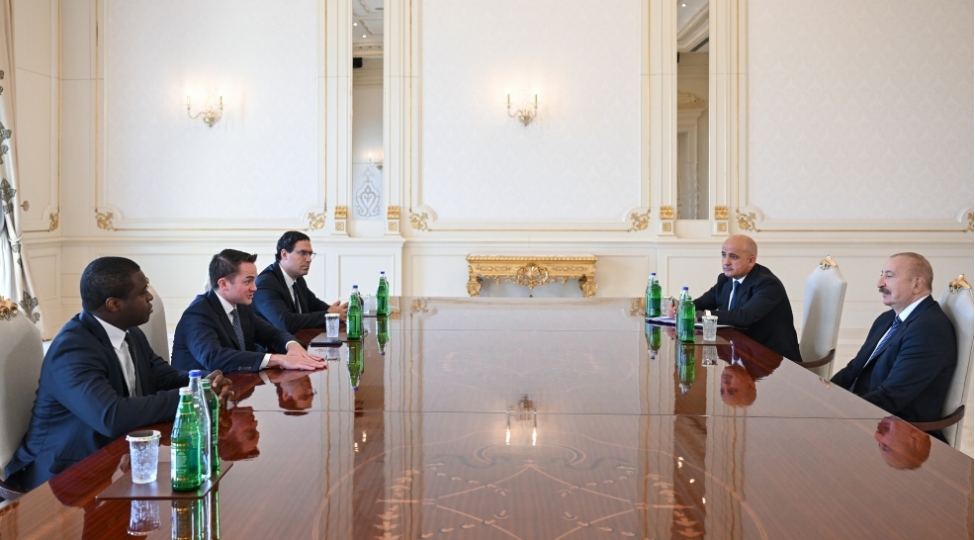 prezident-ilham-eliyev-brookfield-asset-management-shirketinin-bash-icrachi-direktorunu-qebul-edib