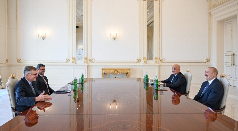 prezident-ilham-eliyev-neuberger-berman-shirketinin-sedri-ve-bash-icrachi-direktorunu-qebul-edib