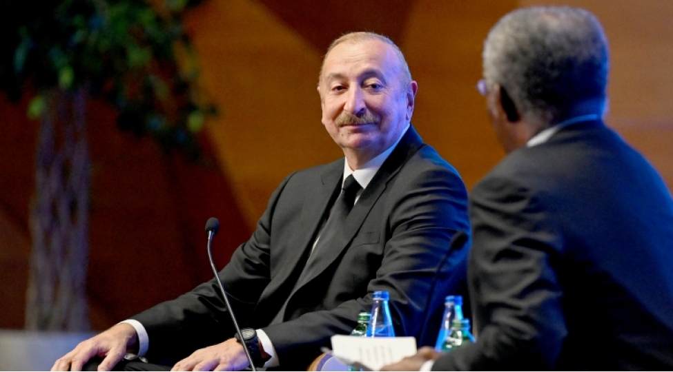 prezident-ilham-eliyev-ii-azerbaycan-beynelxalq-investisiya-forumu-cherchivesinde-kechirilen-tedbirde-ishtirak-edib