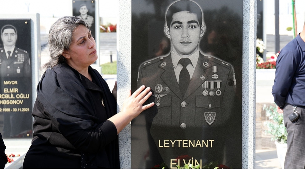 shehid-leytenant-elvin-shukurlunun-anim-merasimi-kechirilib-video