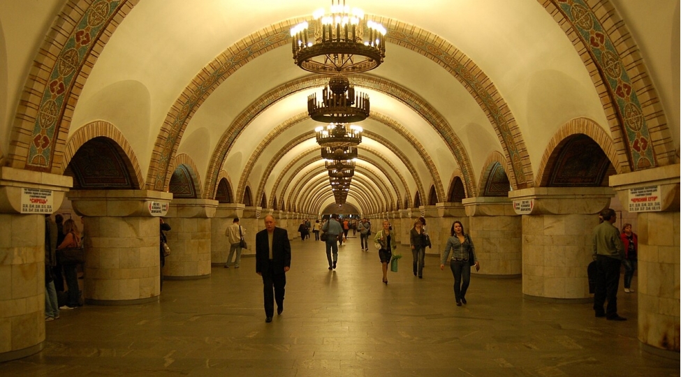kiyev-metrosunun-fealiyyeti-dayandirilib