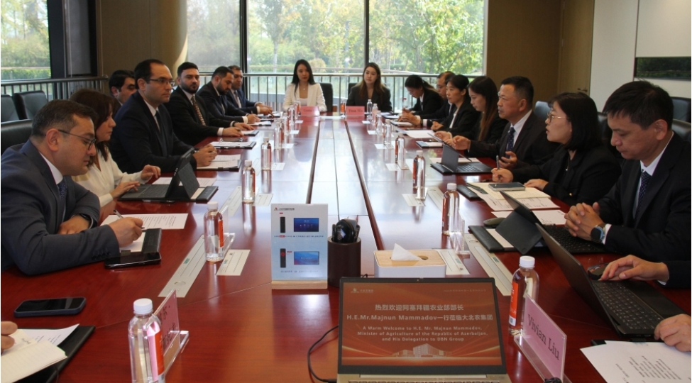 chinin-kend-teserrufati-uzre-yuksek-texnologiyalar-shirketleri-ile-emekdashliq-imkanlari-muzakire-edilib