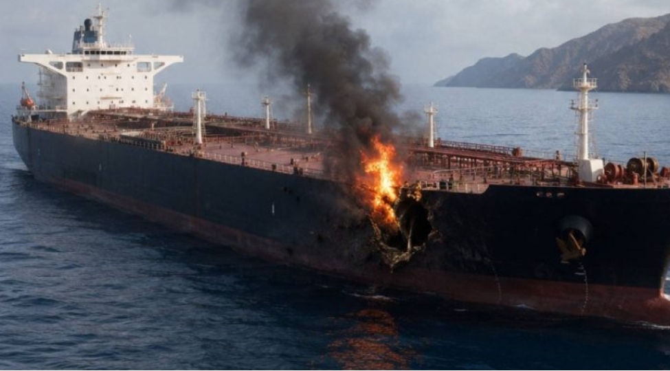 hormuz-bogazinda-tehlukeli-veziyyet-ticaret-gemileri-hedefe-alinib