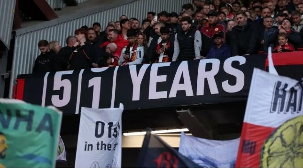 manchester-sitiye-qarshi-istehzali-banner