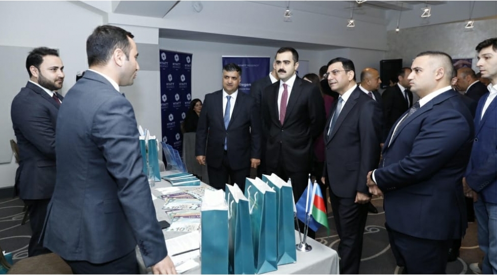 dovlet-proqrami-mezunlari-uchun-karyera-sergisi-kechirilib-foto