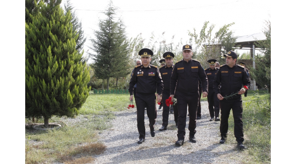 xidmeti-vezifesini-yerine-yetirerken-helak-olmush-emekdashin-ailesi-ziyaret-edilib
