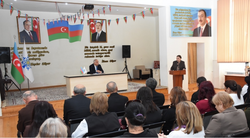 qaradag-rayonunun-elet-qesebesinde-yap-in-viii-qurultayi-ile-bagli-mushavire-kechirilib