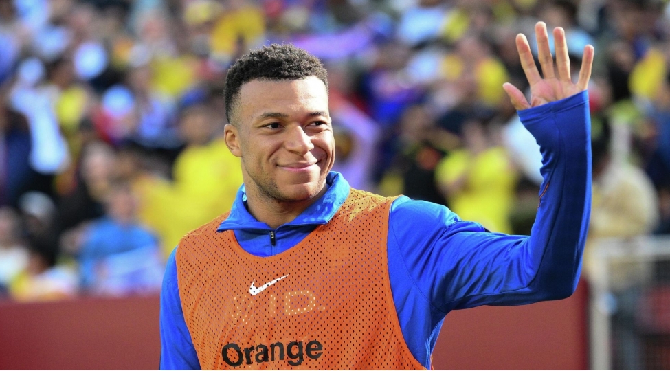 chin-shirketleri-mbappe-ile-muqavileleri-legv-edir