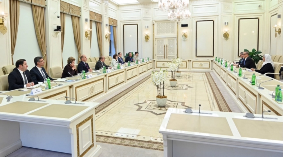 bash-katib-azerbaycanin-sedrliyi-ile-iet-in-fealiyyetinin-daha-da-gucleneceyine-inaniram