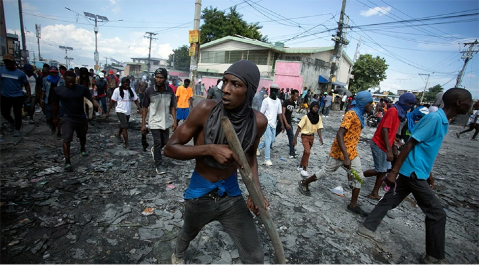 salvador-dord-vetendashini-esirlikden-azad-etmek-uchun-haitiye-qoshun-gonderecek