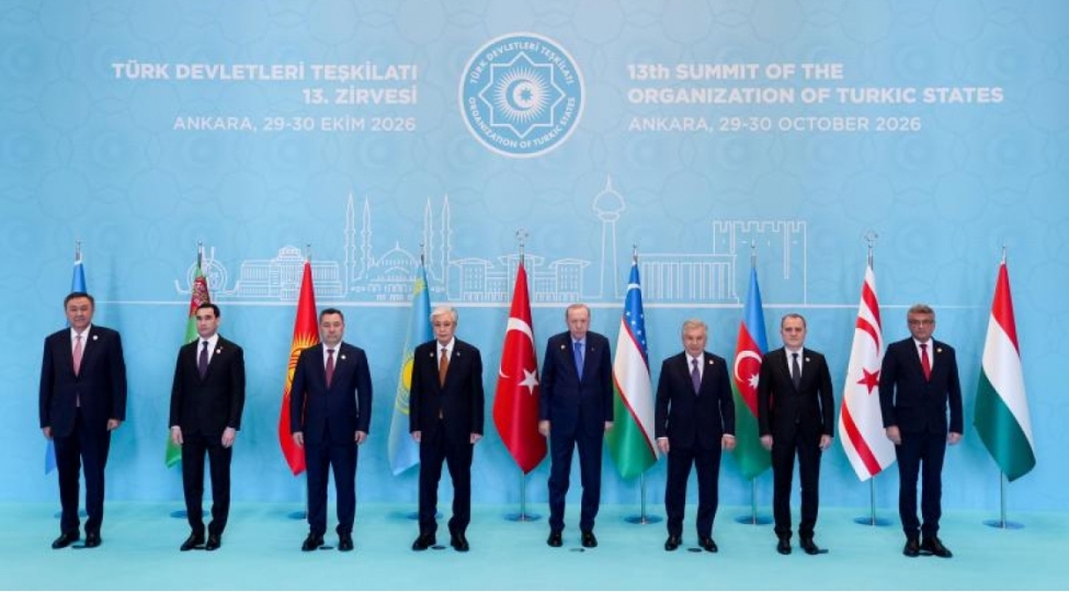 tdt-nin-13-cu-zirve-gorushu-azerbaycan-sedrliyi-turkiyeye-tehvil-verib